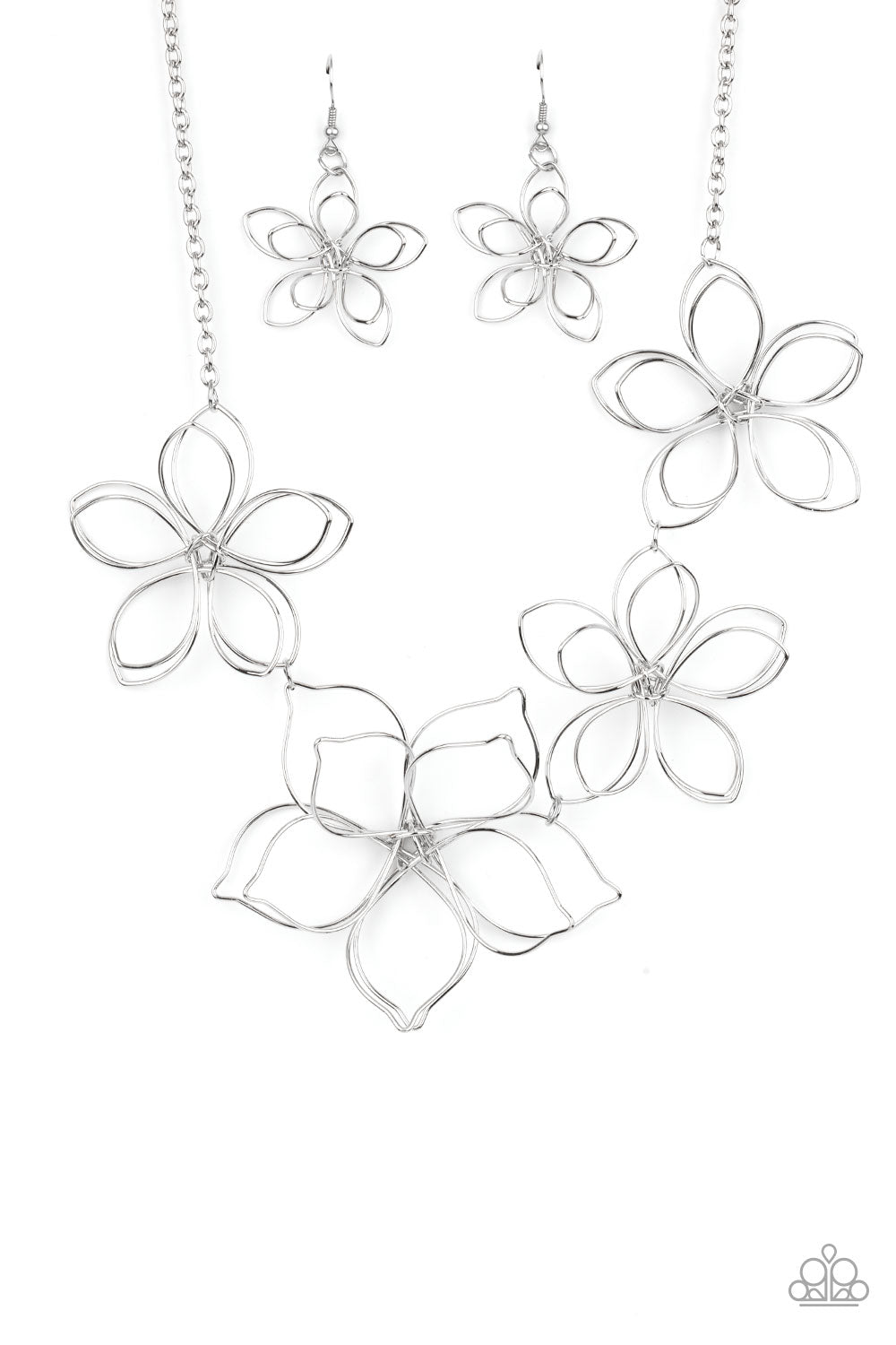 Paparazzi - Flower Garden Fashionista - Silver