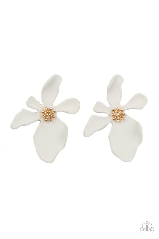 Paparazzi - Hawaiian Heiress - White Post Earrings
