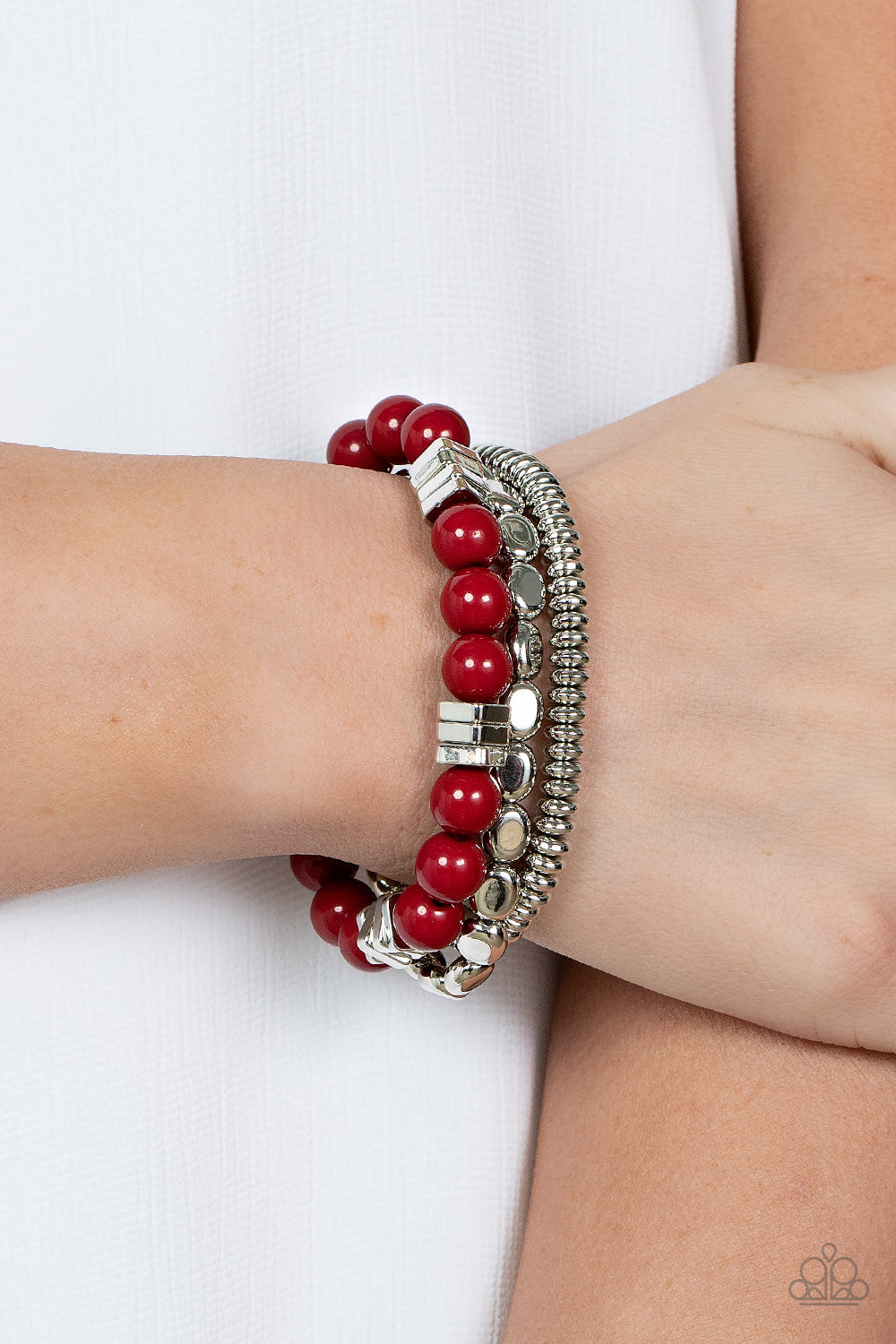 Paparazzi - Tour de Tourist - Red Bracelet