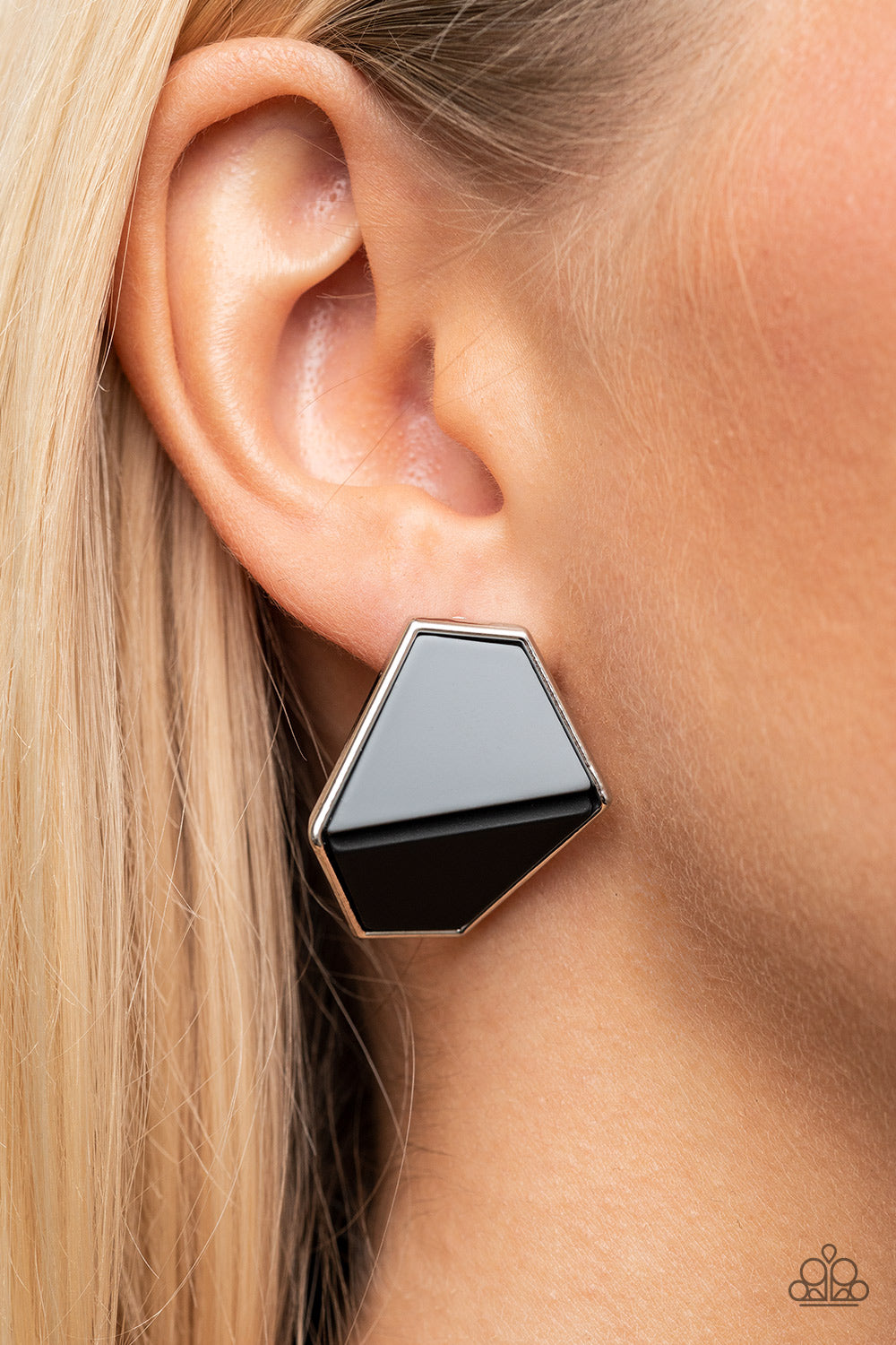 Paparazzi - Generically Geometric - Black Post Earrings