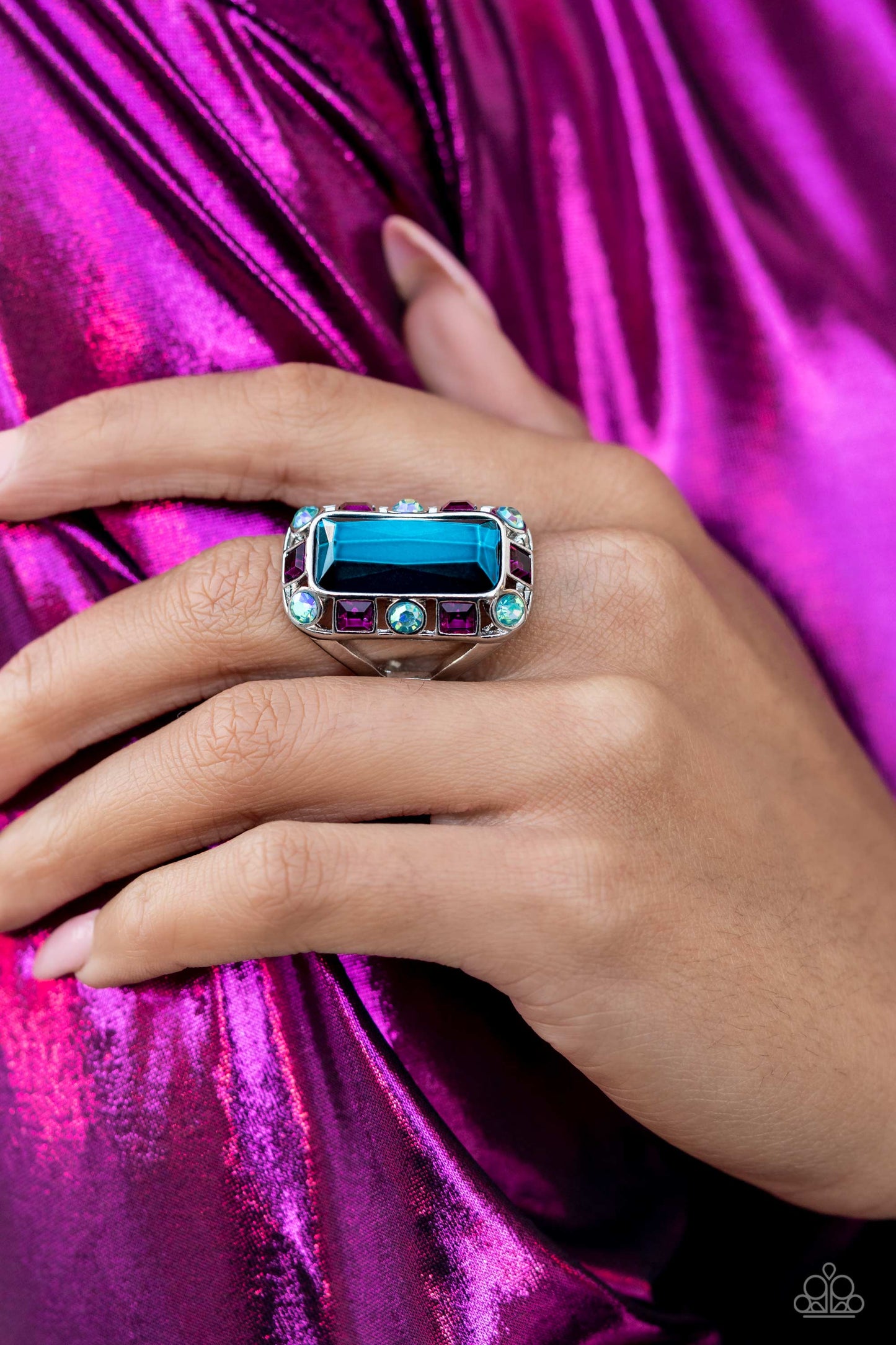 Paparazzo - Radiant Rhinestones - Blue Ring