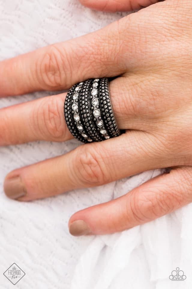 Paparazzi - Girl Fight Ring