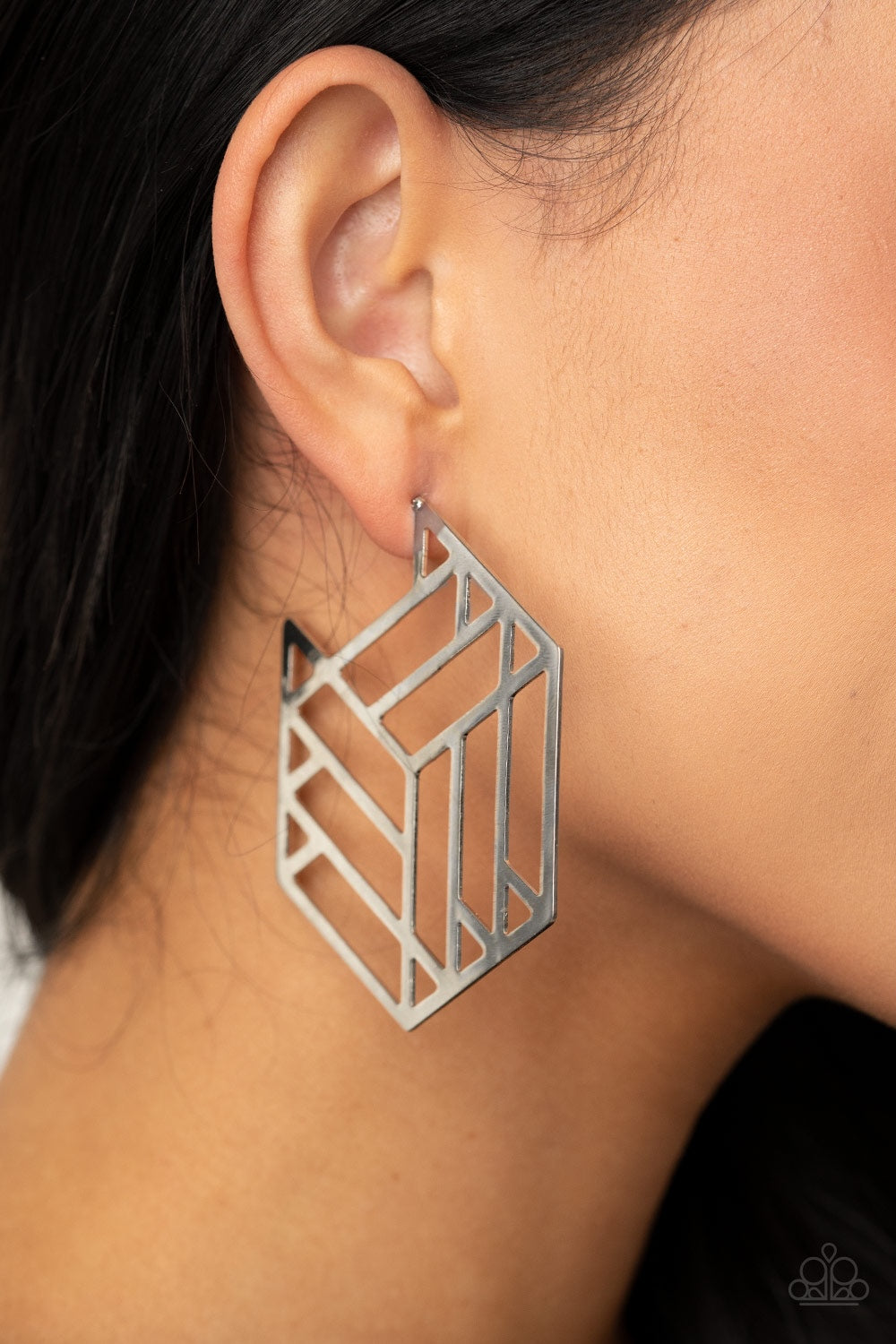 Paparazzi - Gotta Get GEO-ing - Silver Earrings