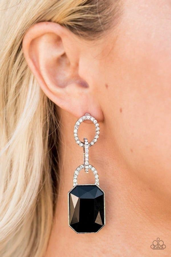 Paparazzi- Superstar Status - Black Earrings